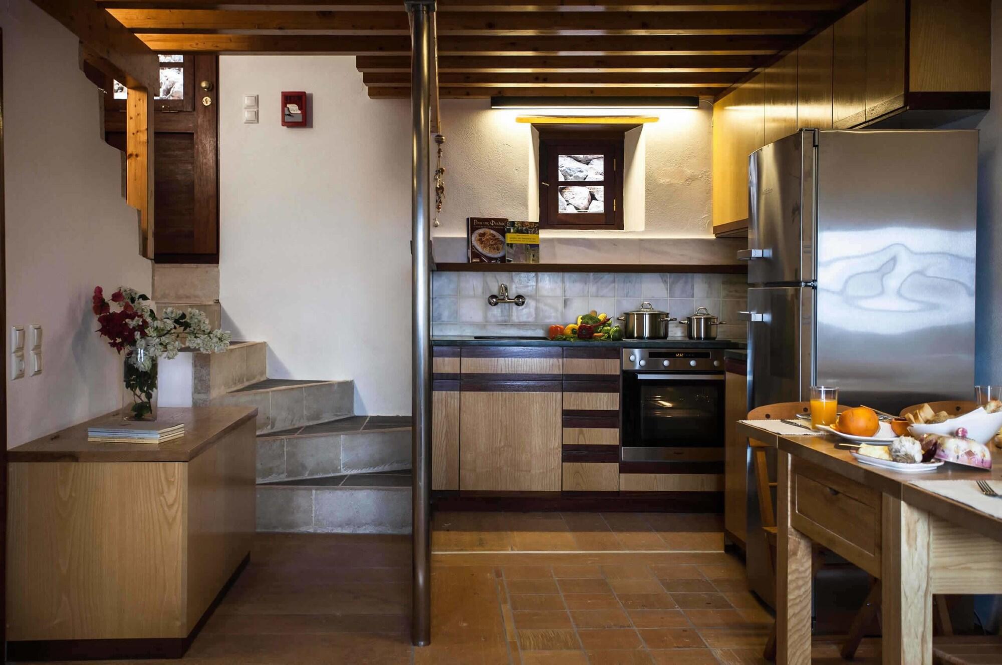 House In The Castle Apartment โมเน็มวาซี ภายนอก รูปภาพ