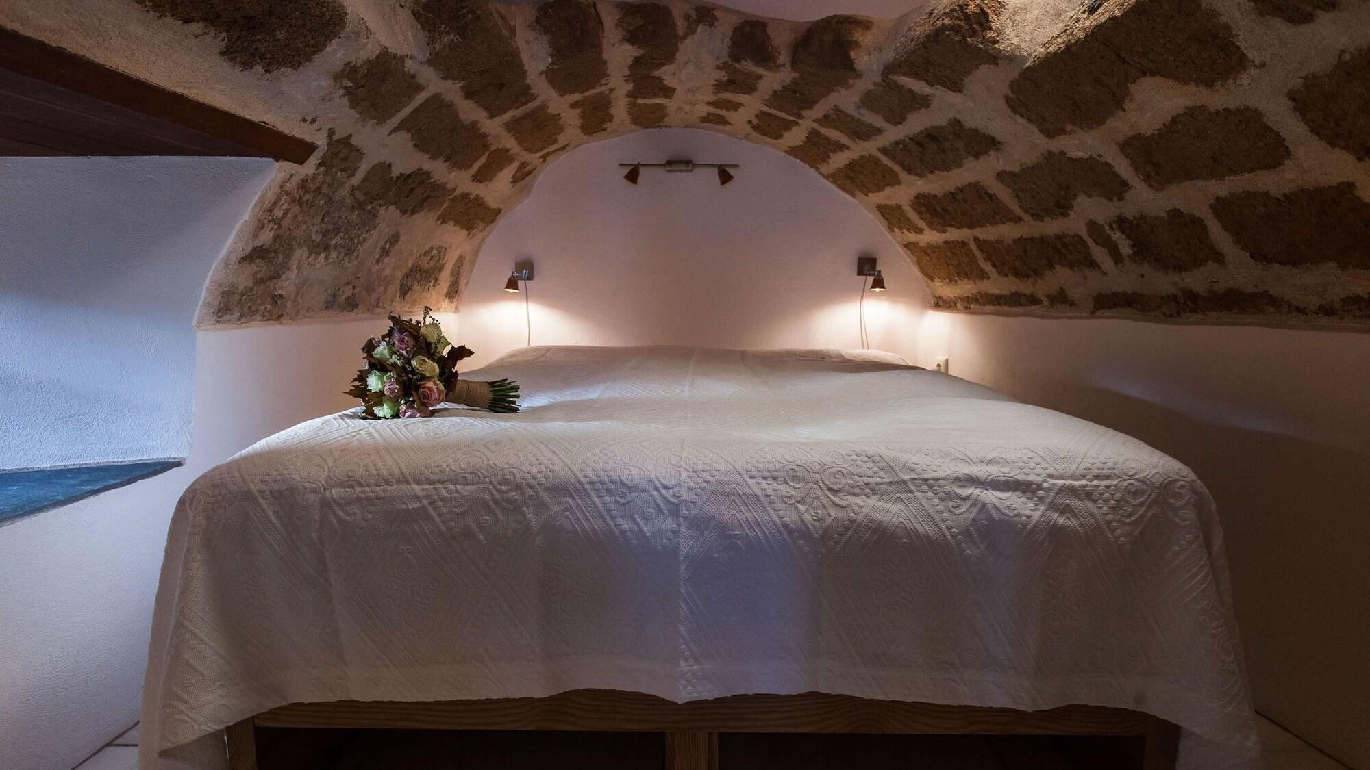 House In The Castle Apartment โมเน็มวาซี ภายนอก รูปภาพ