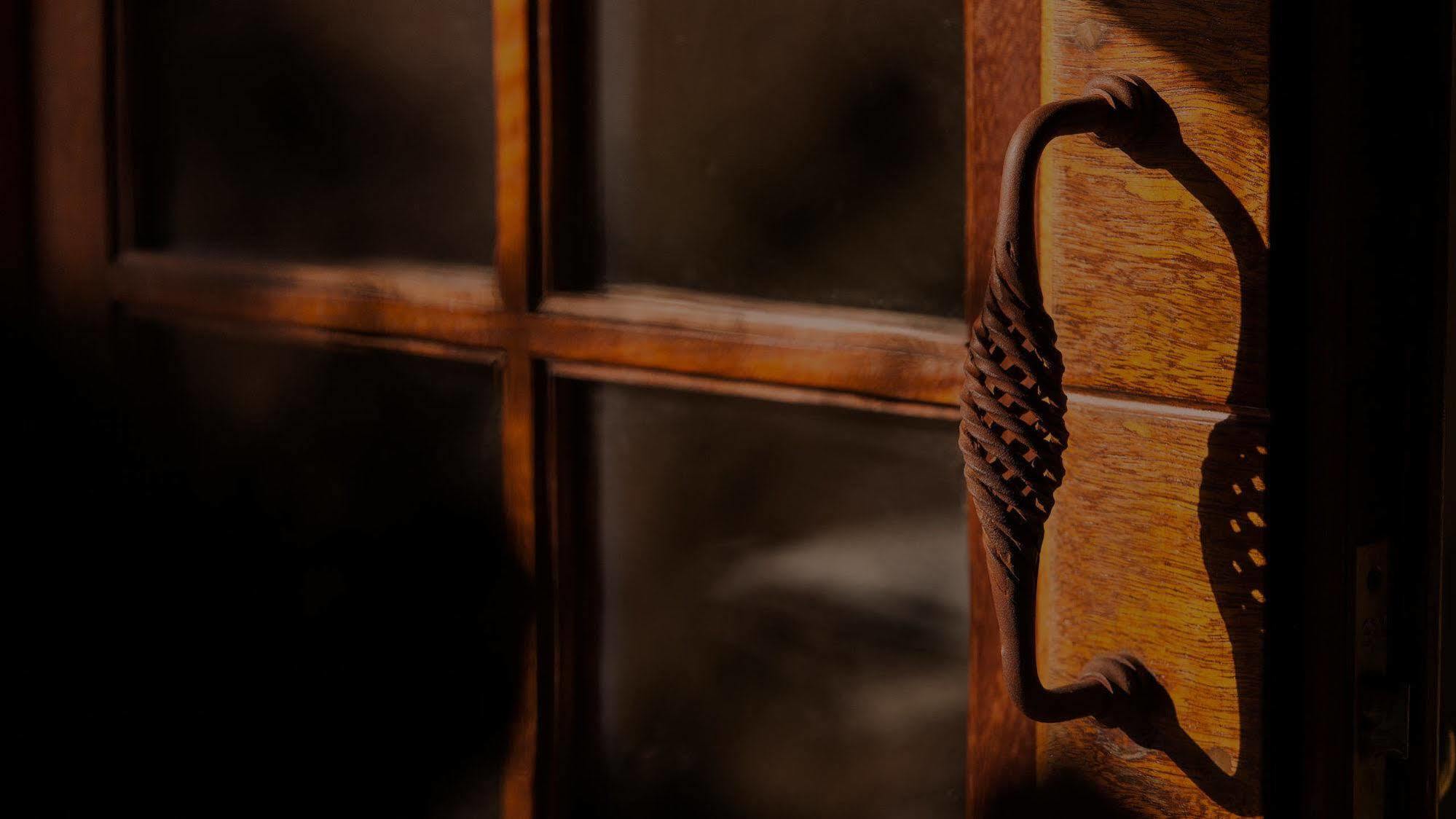 House In The Castle Apartment โมเน็มวาซี ภายนอก รูปภาพ